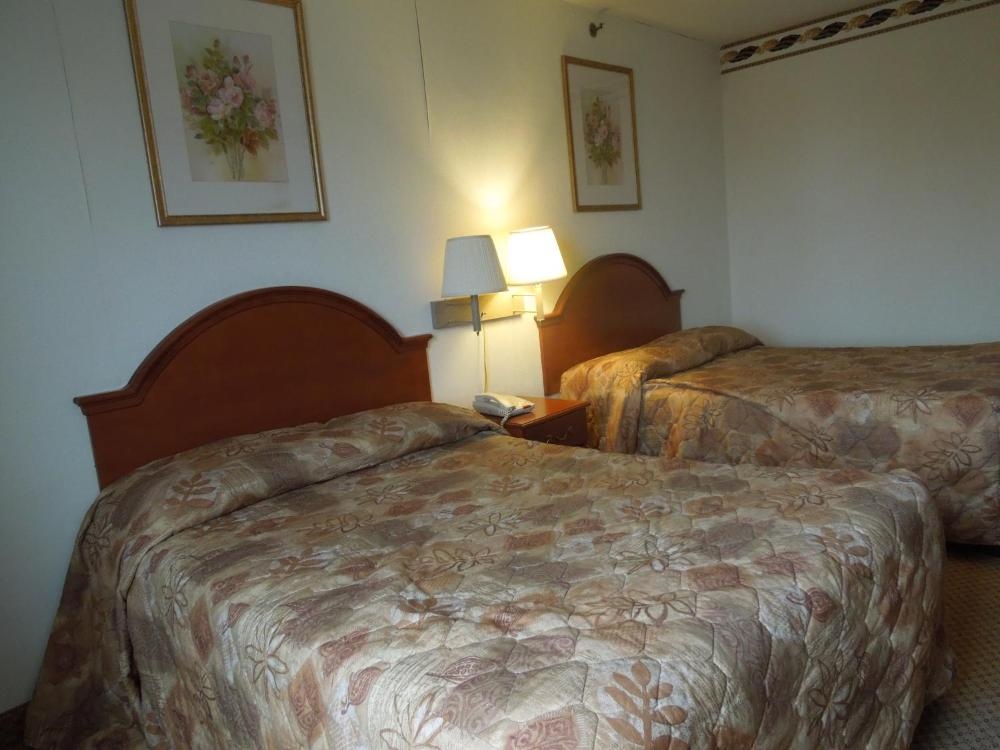 Red Carpet Inn Brooklyn